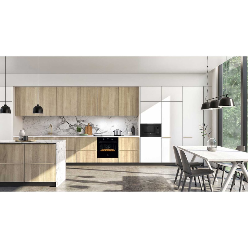 Electrolux EMSB25XG 60cm UltimateTaste 500 built-in grill microwave oven with 25L capacity - View 5