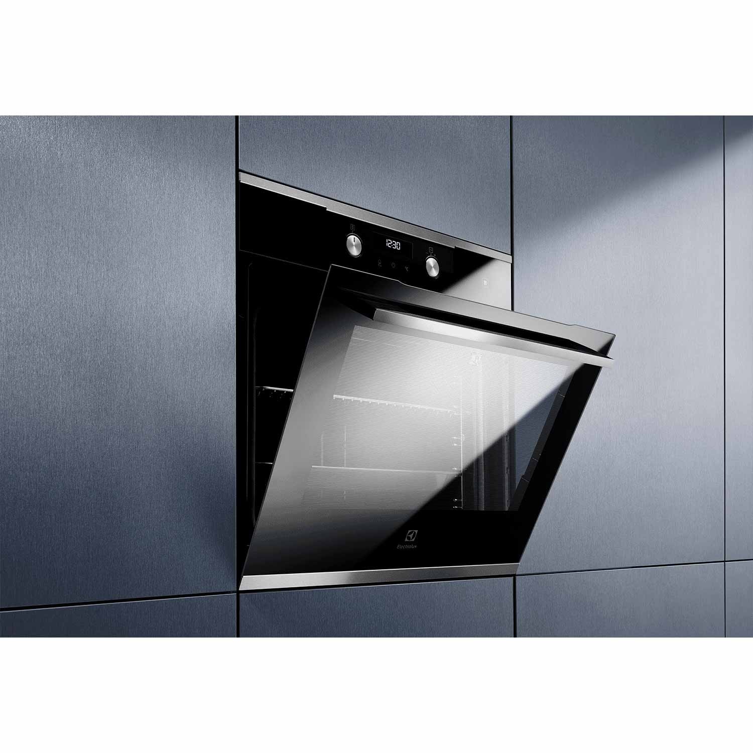 Electrolux KOCBP21XA 60cm UltimateTaste 700 built-in single oven with 72L capacity - View 5